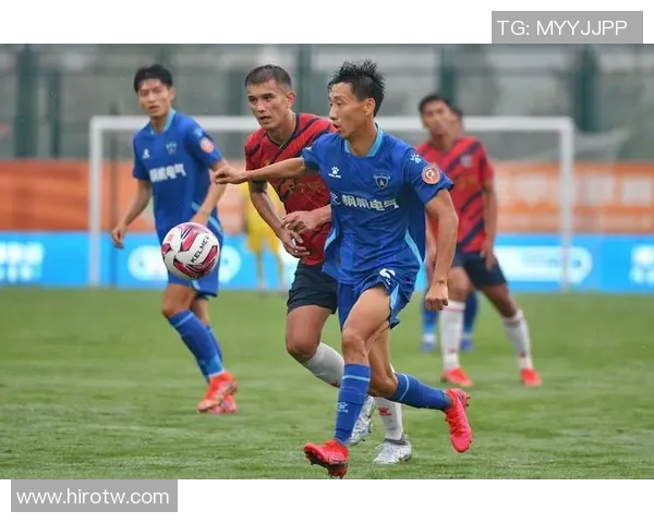 南京足球队在全国锦标赛中的团队协作表现分析与点评