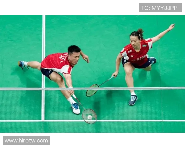 重庆羽毛球队与西安羽毛球队赛后复盘团队协作的成功与不足分析 重庆羽毛球队与西安羽毛球队赛后复盘团队协作的成功与不足分析